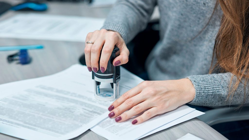 Arrange Deed Signing Appointments Through Mobile Notary Services for Property Owners